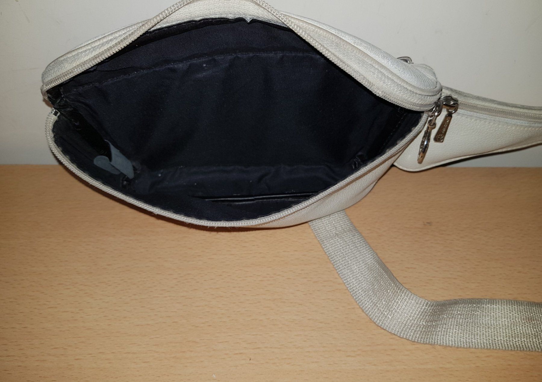 Longchamp Borse: Longchamp Le Pliage Bauchtasche – Usato da Basel venduto da Birs868 7