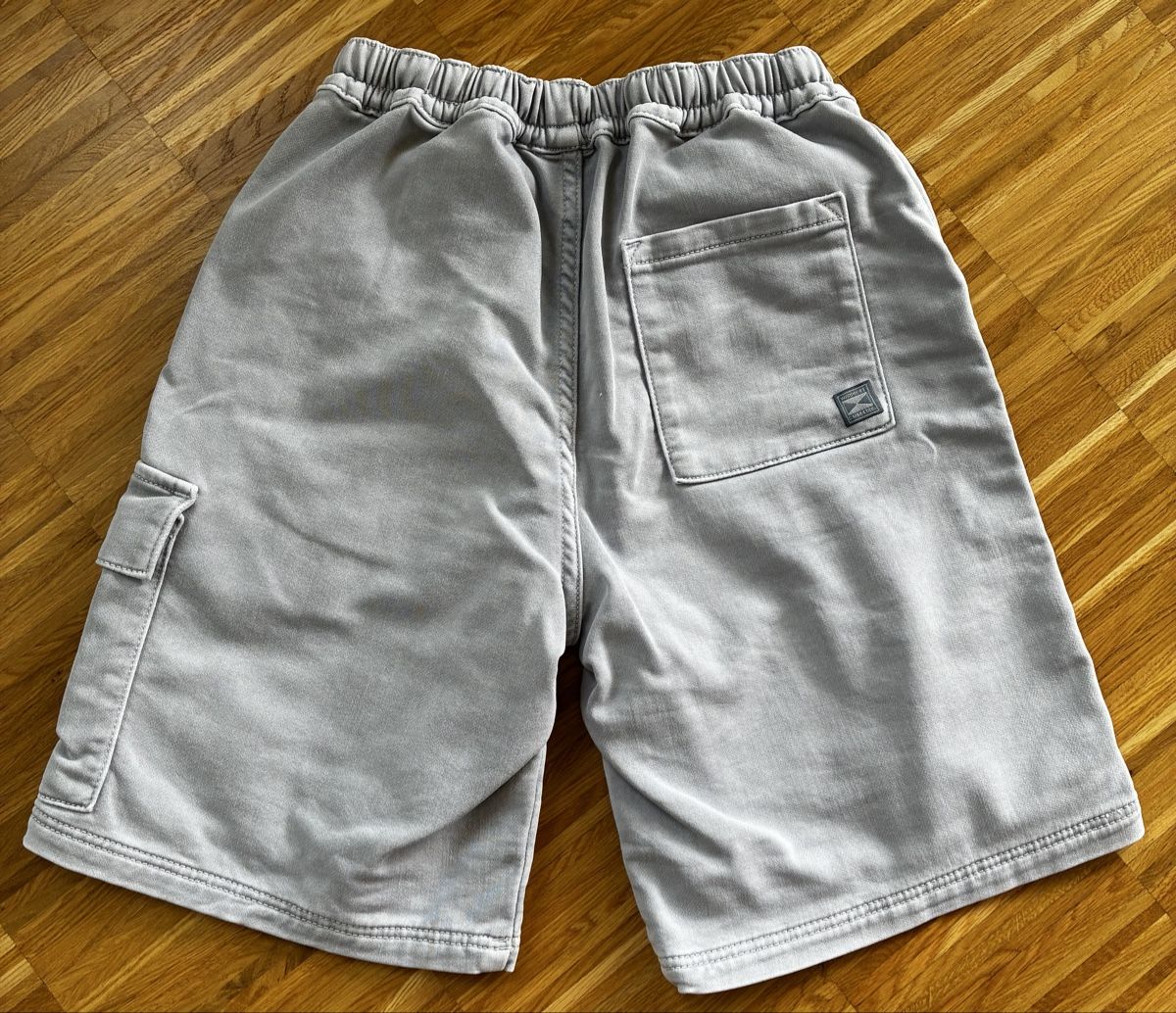 Zara Pantalons: Hosen Cargo Shorts hellgrau Zara 152 – Neuf (Voir description) à Bottmingen par pao_22jx 1
