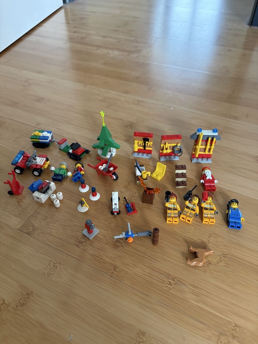 Kalender: Lego City Adventskalender 2012 – Gebraucht aus Staufen von nic_8g8z