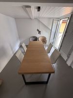 IKEA Esstisch mit 4 Stühlen und Lampe