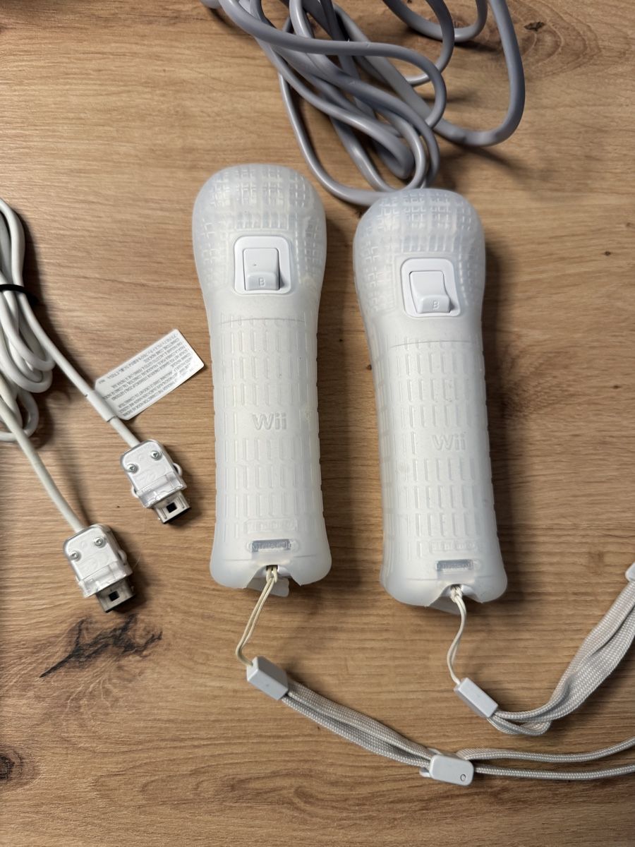 Nintendo Console: Nintendo Wii Konsole mit Zubehör – Usato da Biberist venduto da etesummer 4