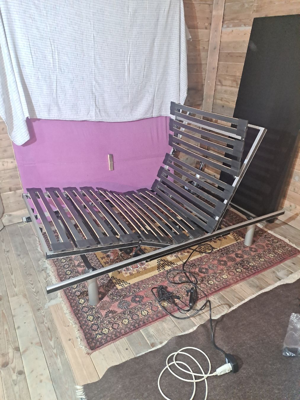 Betten: Verstellbares Bett, Carbonflex – Gebraucht aus Laupen ZH von tomischmidt 2
