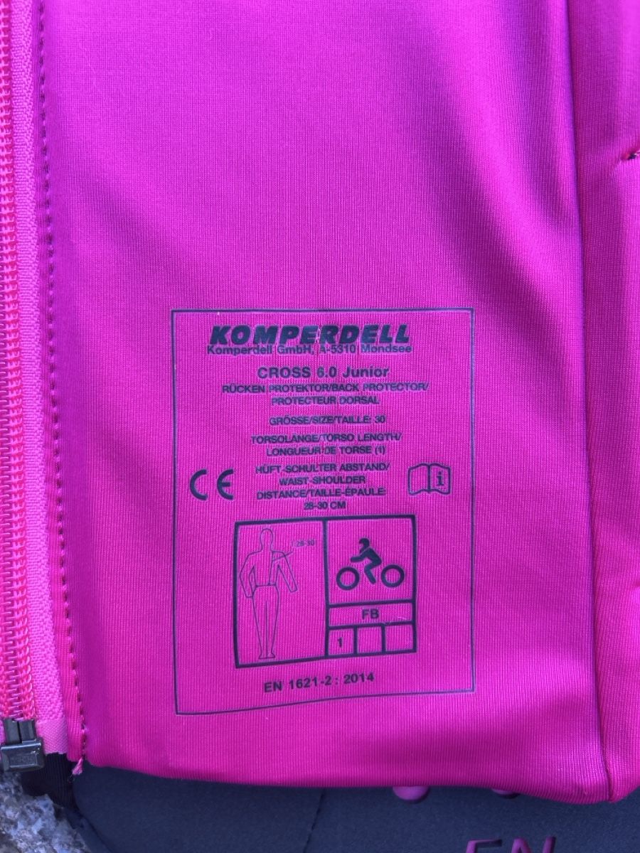 Komperdell Schutz & Schoner: Kompordell Rückenpanzer – Gebraucht aus Buttikon SZ von OutletShop01 1