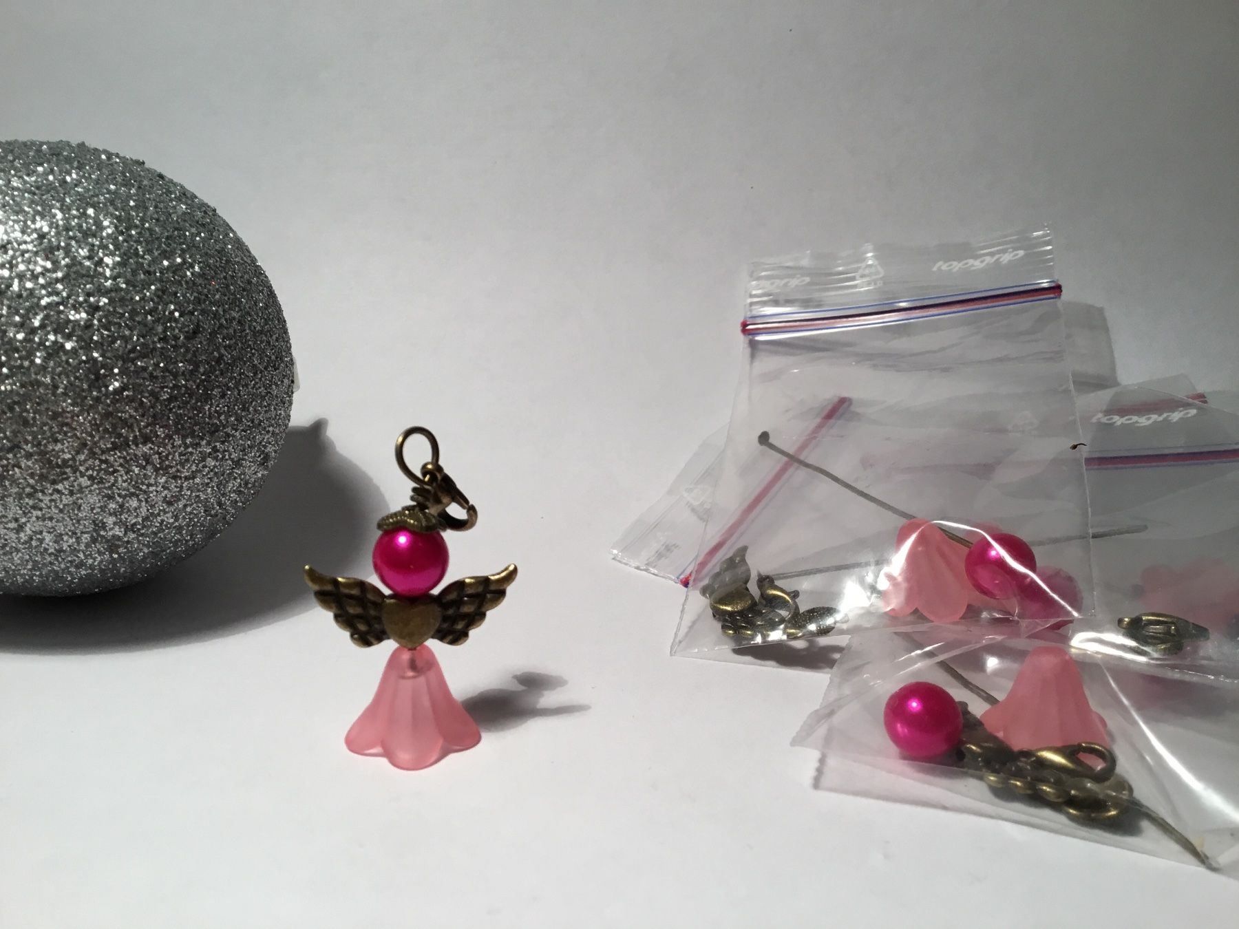 Sonstiges Spielzeug & Basteln: Bastelset Engel 6-teilig bronze/pink – Neu (gemäss Beschreibung) aus Winterthur von Trinity159