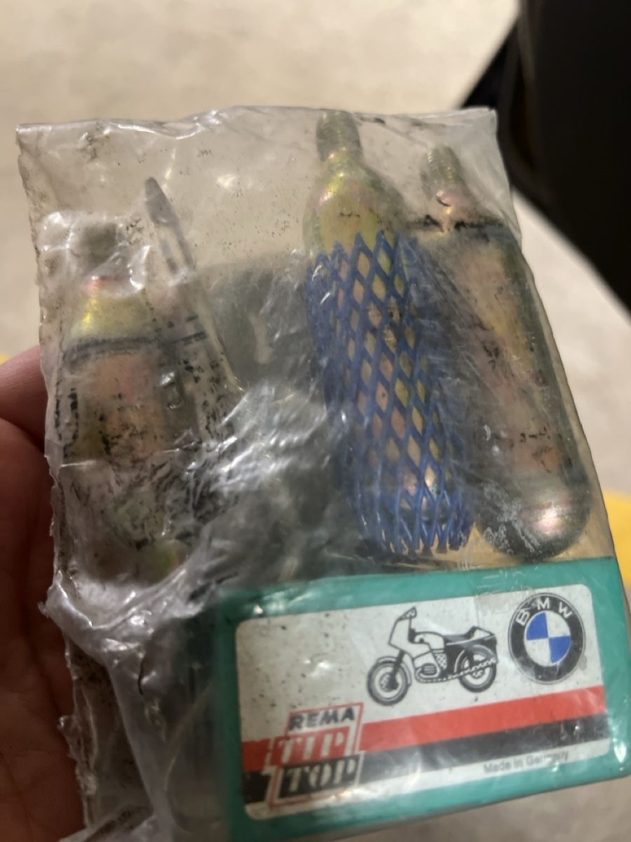 BMW Tutti i ricambio per moto: Original BMW Rema Tip-Top Flickzeug Motorrad Oldtimer! – Nuovo (secondo la descrizione) da Nürensdorf venduto da romano_a 1