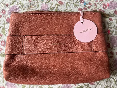 Neu Coccinelle Clutch aus Leder