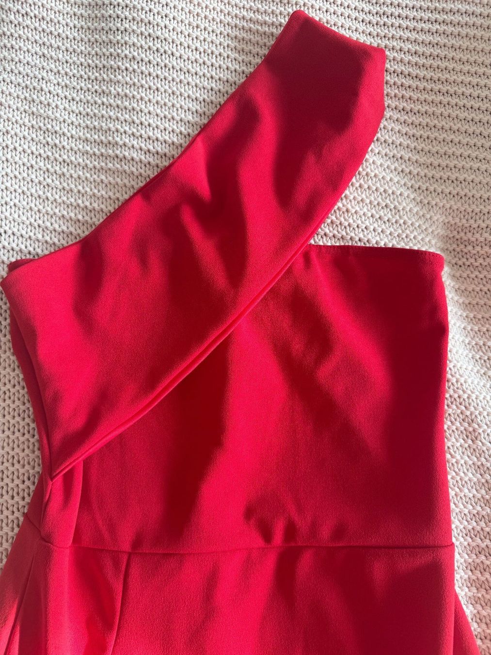 Robes: Robe cocktail rouge – Neuf (Voir description) à Montreux par Izapechee 5