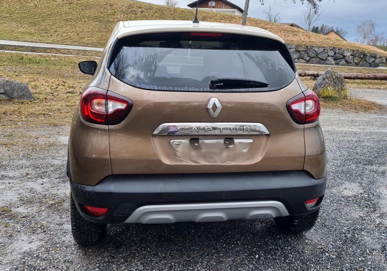 Renault Autos: Renault Capture Baujahr 2017 / 1.2 – Gebraucht aus Rüti ZH von Laurina01 2