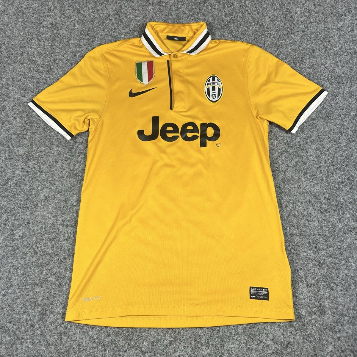 Juventus Leibchen & Hosen: Juventus – Gebraucht aus La Sagne NE von Matlasape 1