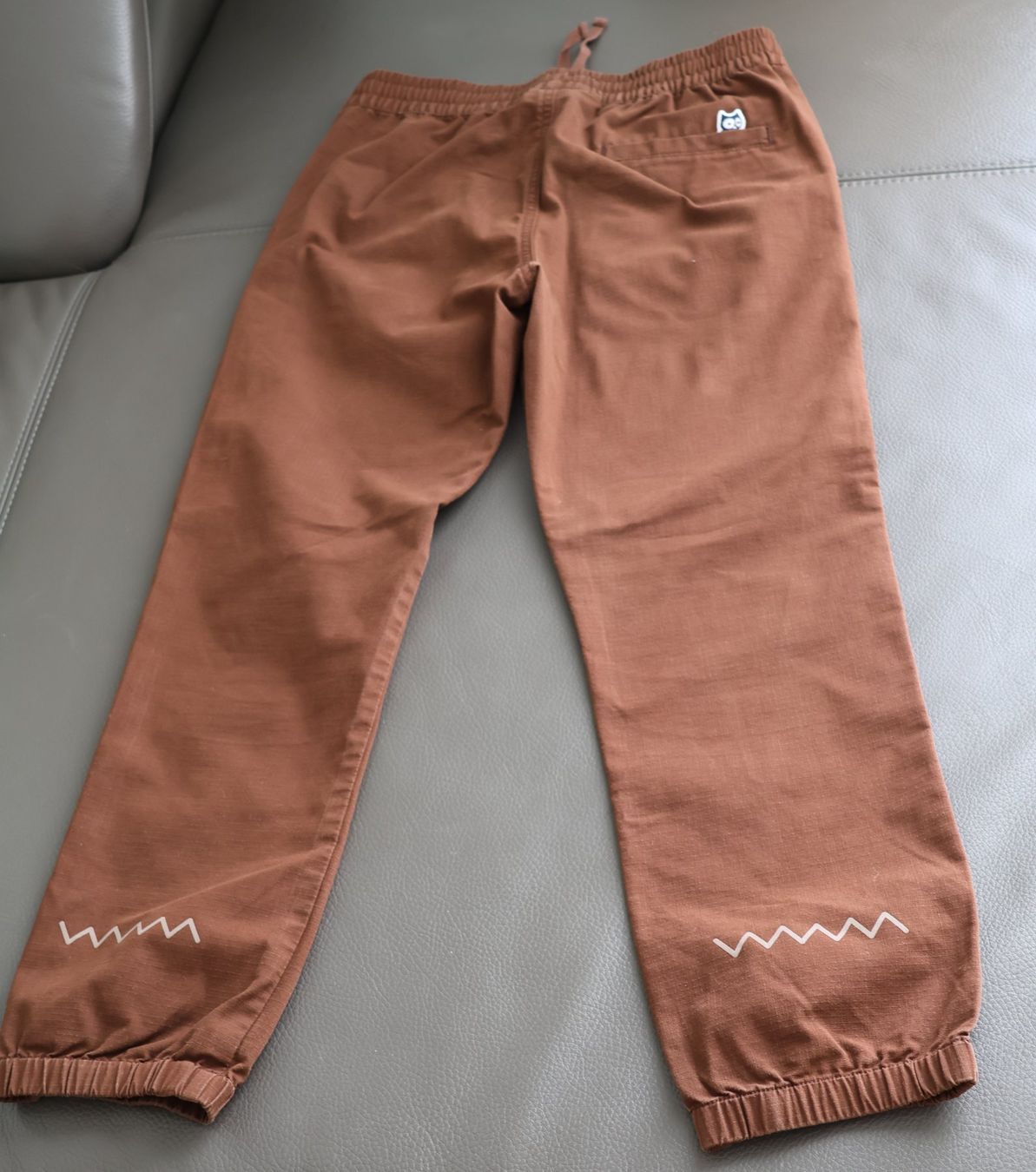 Namuk Pantaloni: NAMUK HOSE 152/158 – Usato da Balzers venduto da MinimenschMia 9