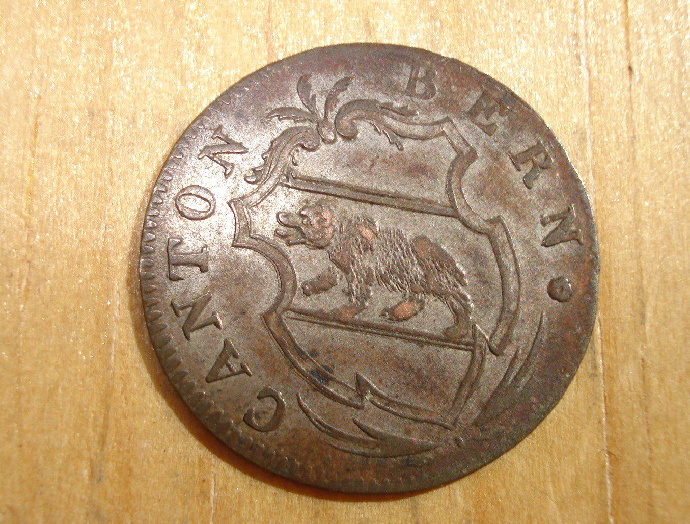 Tutti le monete: (D3) Bern 2 1/2 Rappen 1811 – Usato da Erlach venduto da Net-Coins