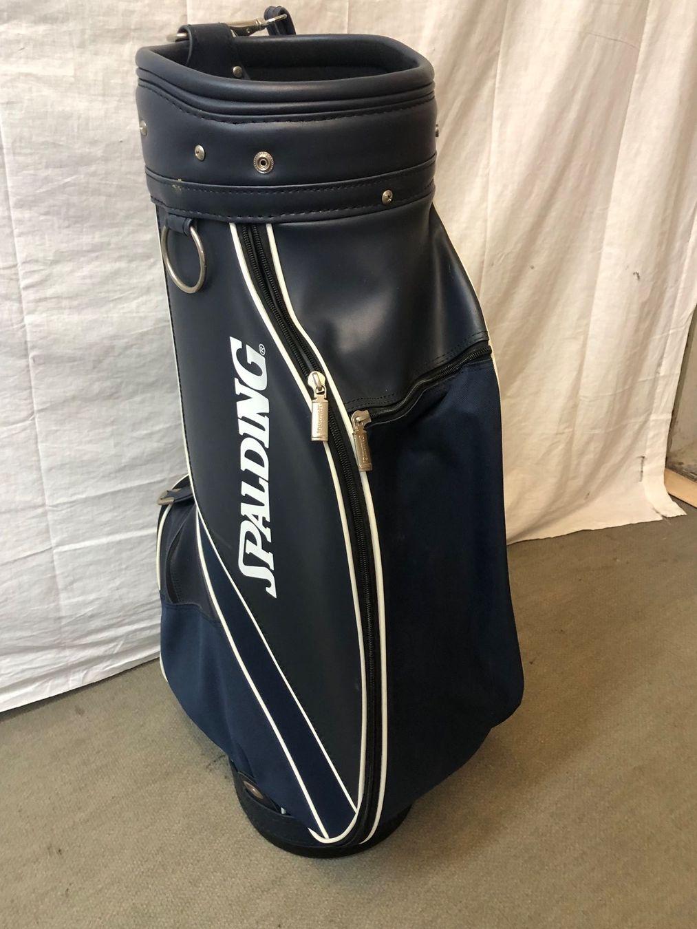Spalding Clubs & Sets: Golfset komplett; Golftasche mit Wagen plus Schläger – D'occasion à Brunnen par Allerwaren 2