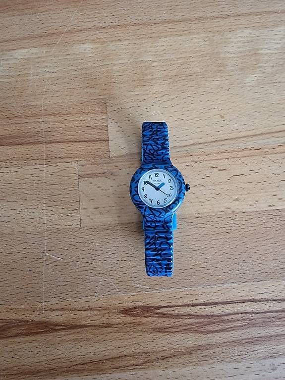 Montres: Kinderuhr blau – D'occasion à St. Gallen par ste_fq9h