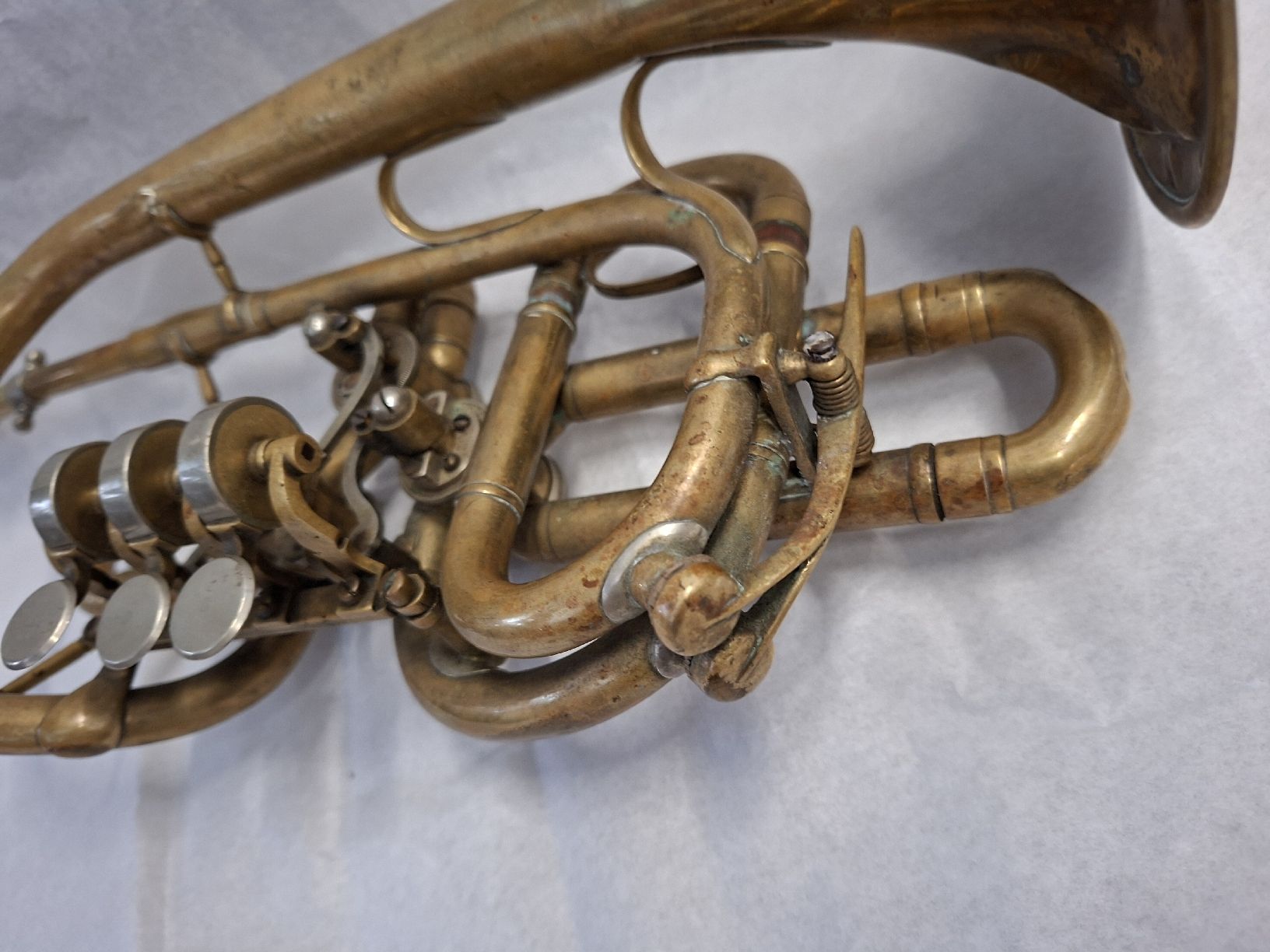 Strumenti musicali: Trompete Kornett Ventil 3 Ventile Messing antik  – Usato da Olten venduto da Mezopotamya 4