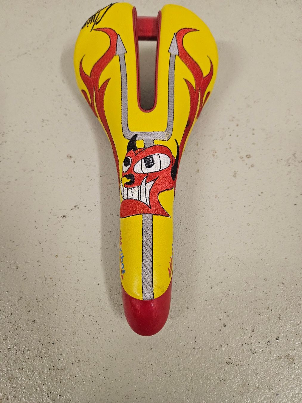 Selle Vélo Selle Italia Jaune - Gel, Cuir, Occasion - Universelle Homme/femme