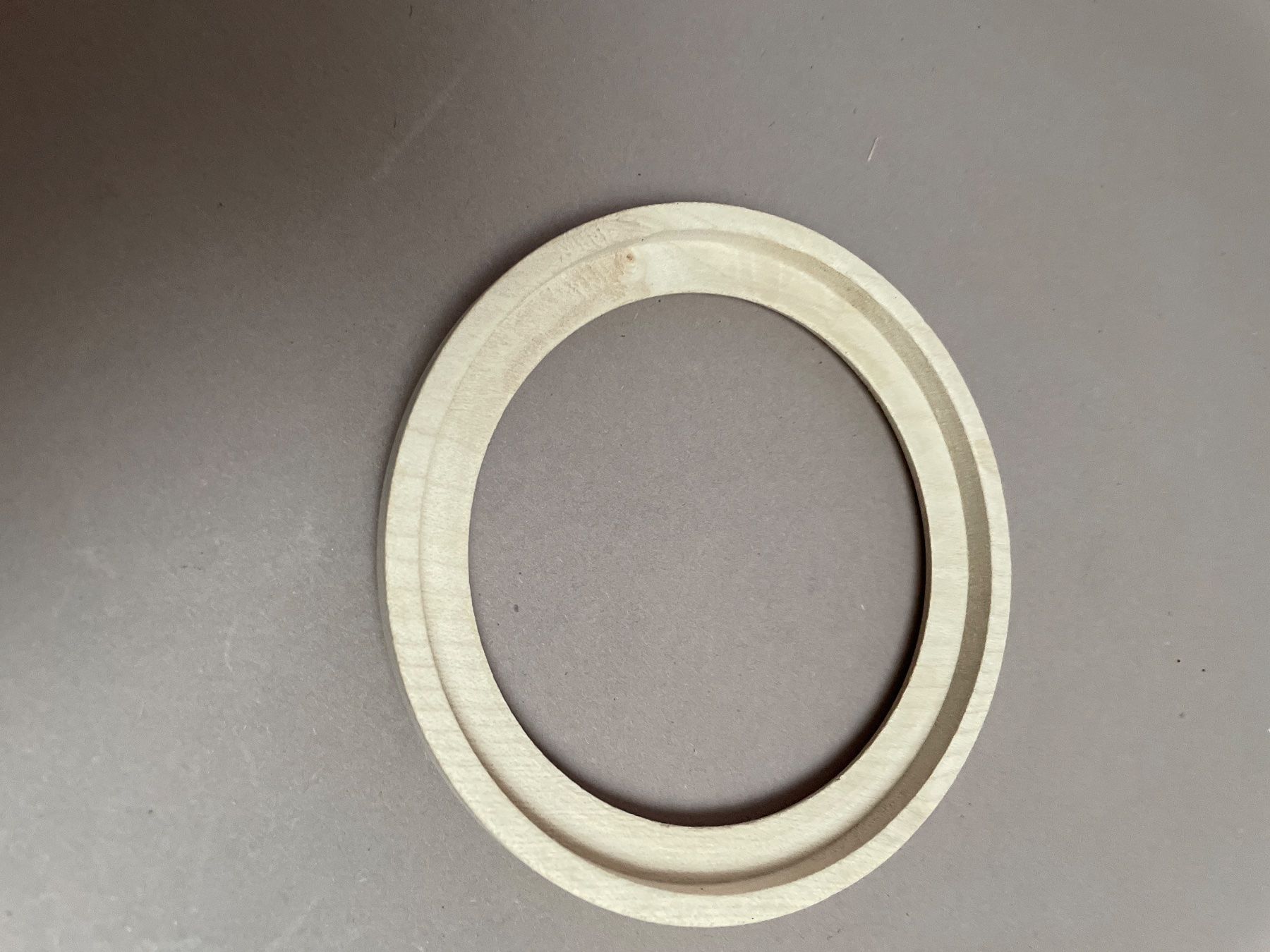 Articoli in legno: 20x Holzbilderrahmen rund Nr. 10 Typ 110 – Nuovo (secondo la descrizione) da Erlen venduto da SaFehr 1