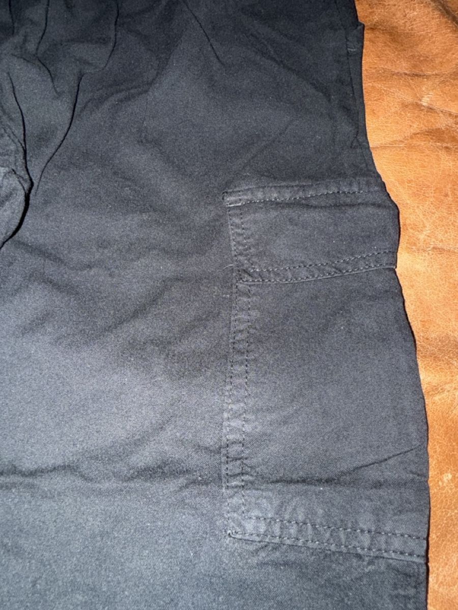 Pantaloni: Schwarze Hose, Grösse 152, Top Zustand – Usato da Spreitenbach venduto da BIH2005 3