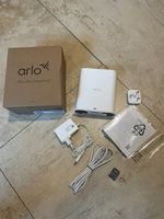 SmartHub Arlo Ultra (VMB5000) + Carte MicroSD 256 GB – Neuf