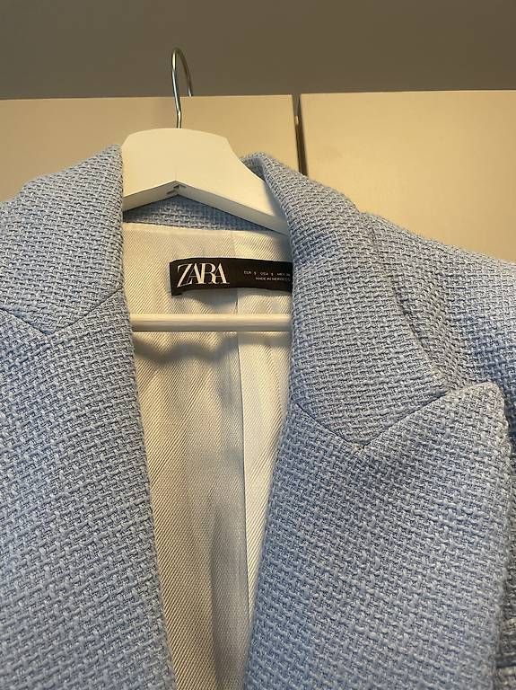 Zara Giacche: Babyblauer Blazer ZARA – Usato da Lenzburg venduto da lejlaimamovic 1