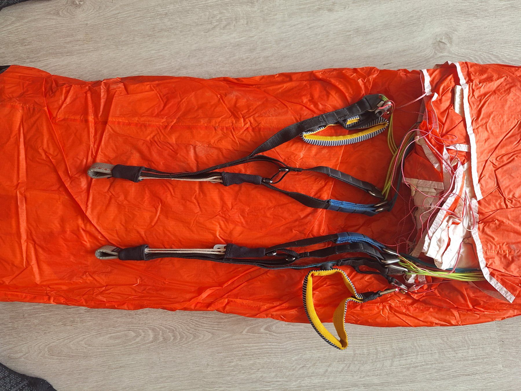 Sport dell'aria & Aquiloni: Advance Alpha 6 24 Fire – A-Schirm – Usato da Uster venduto da La_saml 1