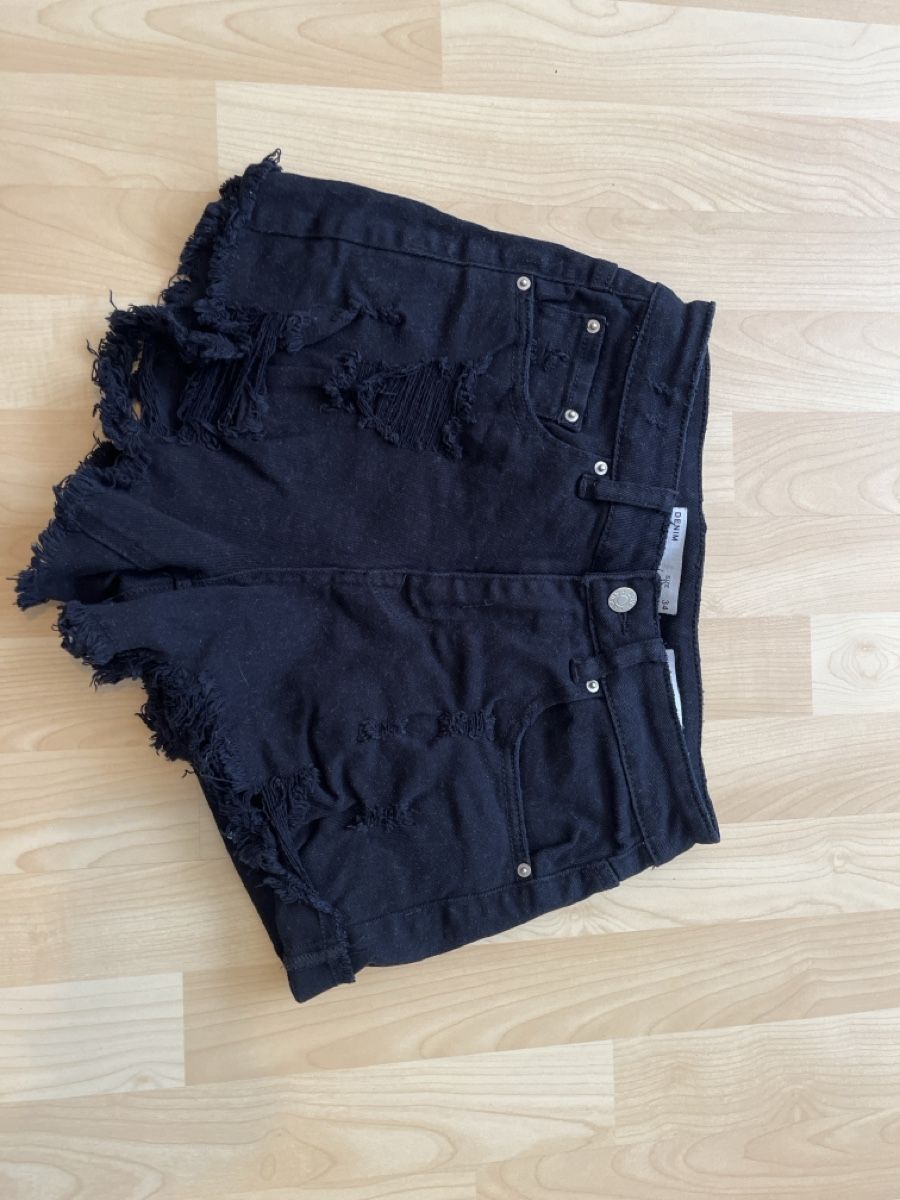 Jeans: Kurze Hose – D'occasion à Holziken par ale_h6sl