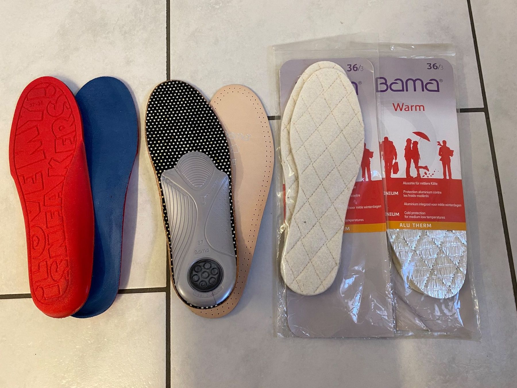 Scarpe da donna: 4 Paar Einlagesohlen - Bama etc. – Nuovo (secondo la descrizione) da Eschenbach SG venduto da Sums 1