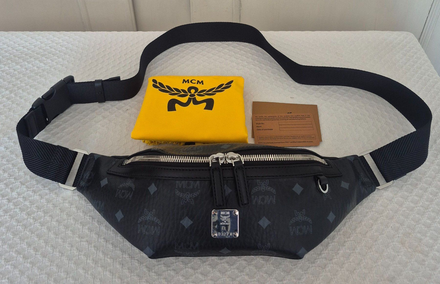 Mcm Borse: Neue MCM Bauch-/Brusttasche – Nuovo (secondo la descrizione) da Dottikon venduto da Pega7