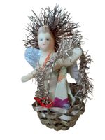 Weihnachtsschmuck 19. Jahrhundert Engel in Korb