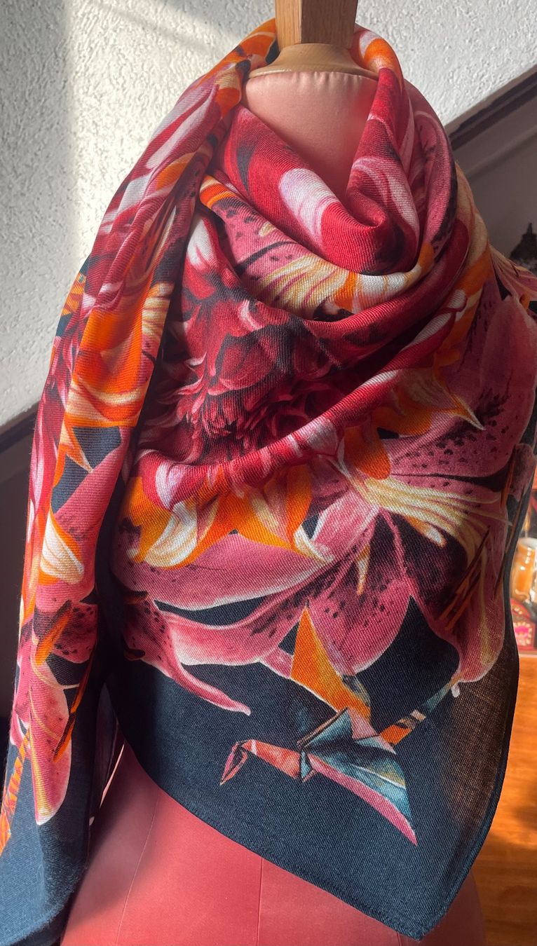 Fabric Frontline Foulard & Sciarpe: Kaschmirfoulard Dahlia – Nuovo (secondo la descrizione) da Zürich venduto da Poppy108 7