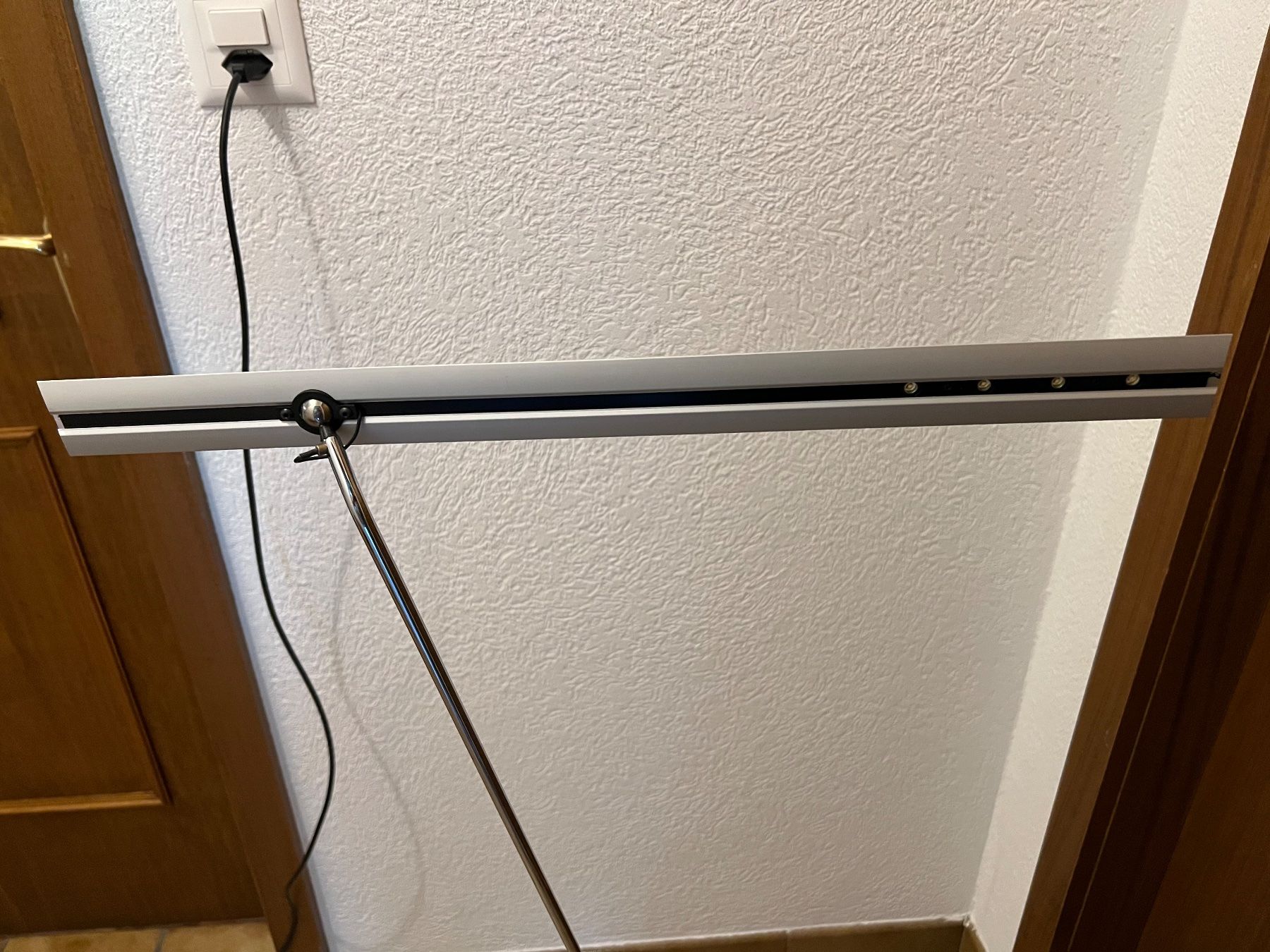 Lampen: Lampadaire design moderne chromé bon état – Gebraucht aus Court von wal_rd8w 5
