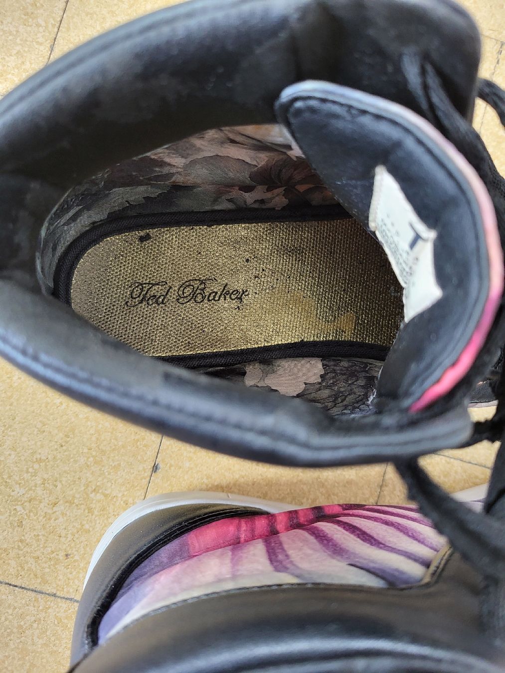 Ted Baker Scarpe da uomo: Hohe Sneakers von Ted Baker – Usato da Zweisimmen venduto da Adorable 4