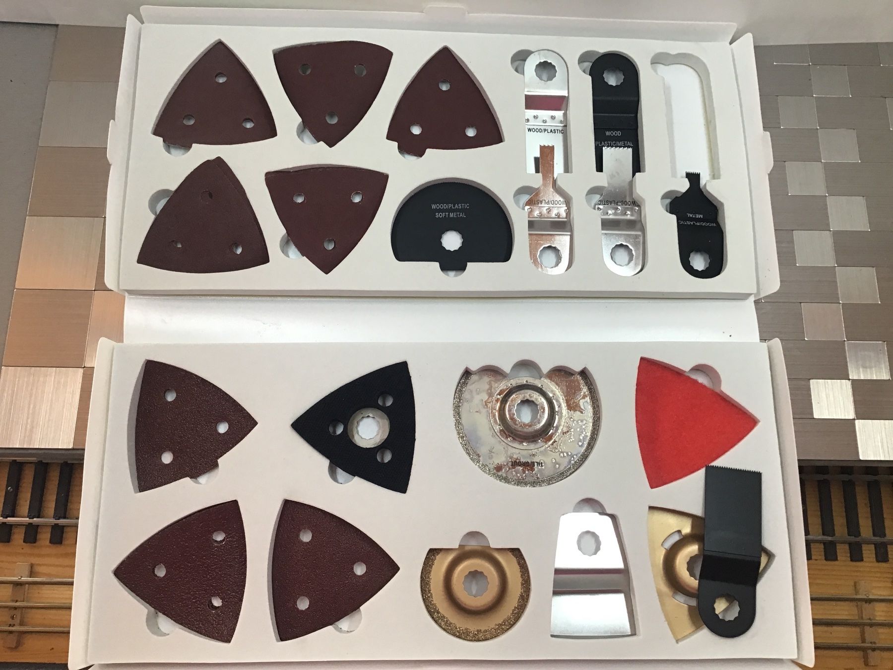 Tutte le macchine: THE RENOVATOR DELUXE MULTI-TOOL KIT – Usato da Männedorf venduto da Spezial-Modelle 1