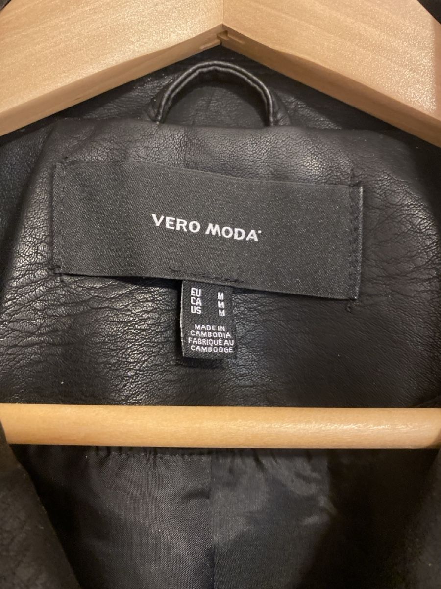 Vero Moda Giacche: Vero Moda Kunstlederjacke Gr. M – Usato da Zürich venduto da melted.cheese 1
