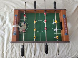 kleiner Tischfussball-Kasten