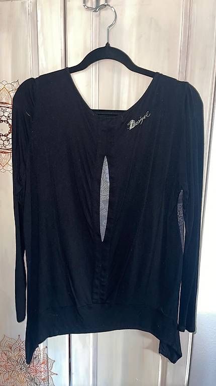 Desigual Camicette: Bluse DESIGUAL – Usato da Bützberg venduto da dan_jhn9 1