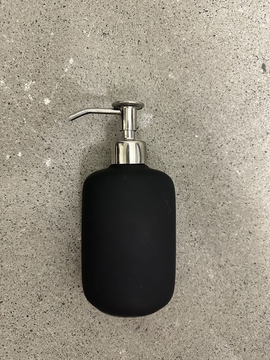Lavabi & lavandini: Ikea soap dispenser  – Usato da Dübendorf venduto da reb_b67f