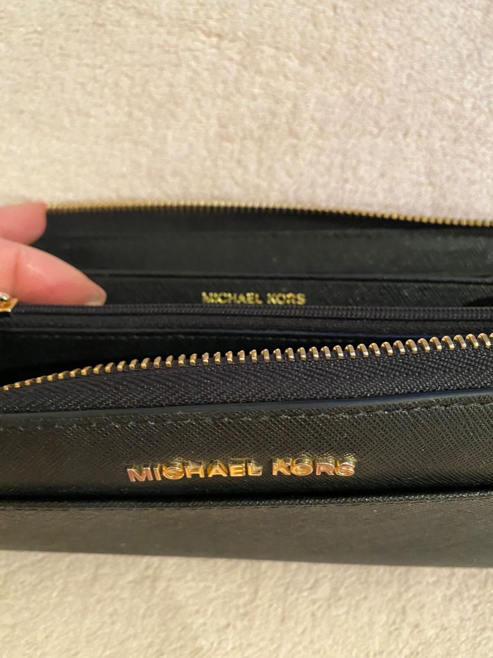 Michael Kors Portemonnaie: Portemonnaie Michael Kors – Gebraucht aus Zofingen von Steffinha01 2