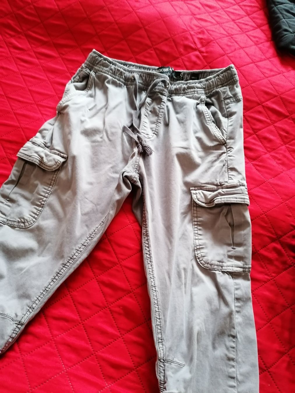 Kleiderpakete: Herren Hosen, Grösse S – Gebraucht aus Bassersdorf von maga1g 3