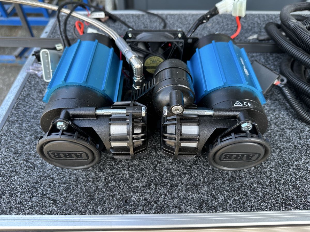 Compressori: ARB Kompressor Dual – Usato da Alpnach-Dorf venduto da Skai0