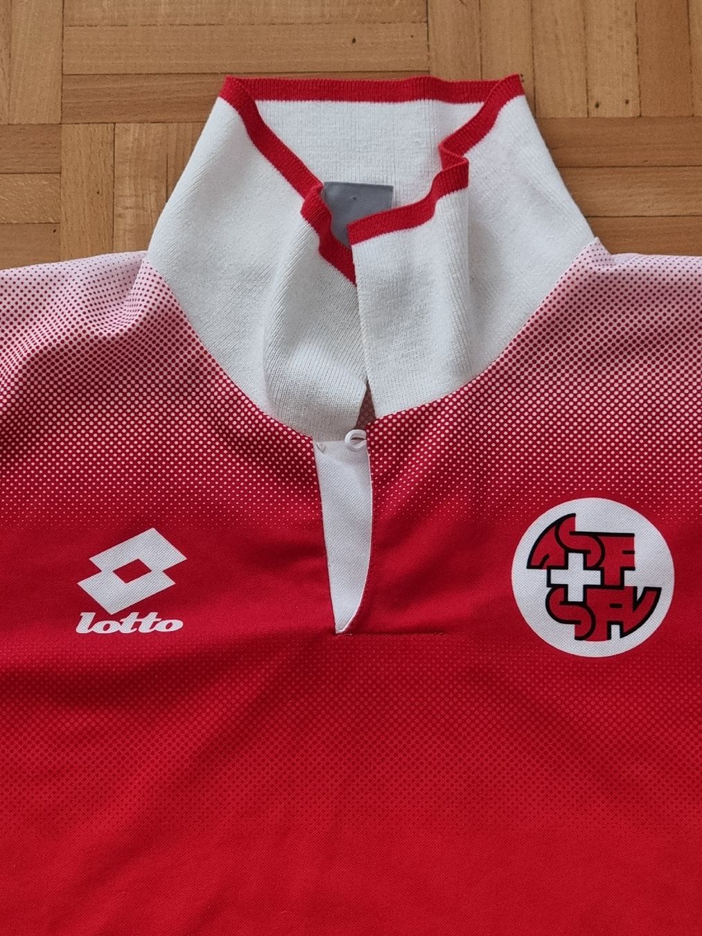 Schweizer Nati Canottiere & Pantaloni: Schweiz WM 1994 Heimtrikot – Usato da Suhr venduto da SariLacivert1907 3