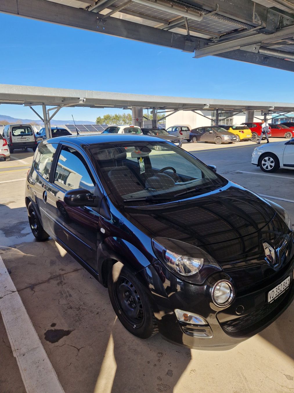 Renault Autos: Renault Twingo – Gebraucht aus Ste-Croix von abo_gww7
