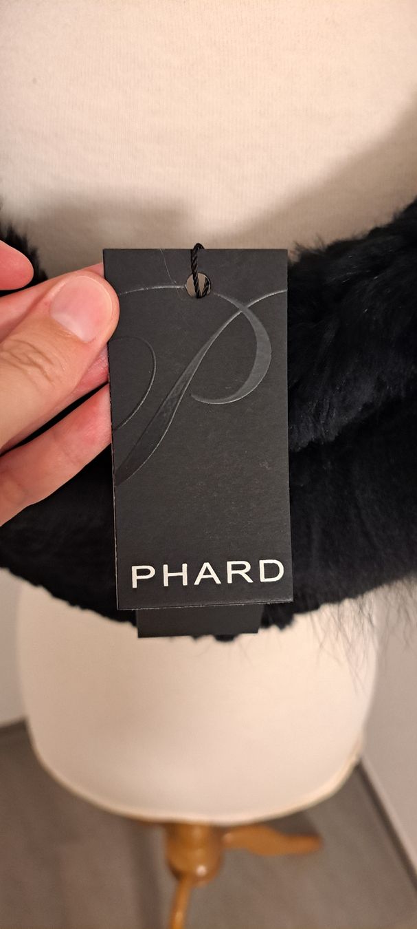 Foulards, Tücher & Schals: Phard Halstuch mit Fell – Neu (gemäss Beschreibung) aus Richterswil von Viorella 3