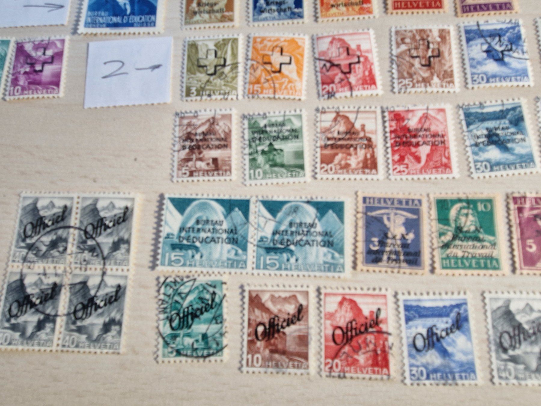 Alle Briefmarken: Ansammlung Dienstmarken ab 1.- – Gebraucht aus Burgdorf von Glossy01 5
