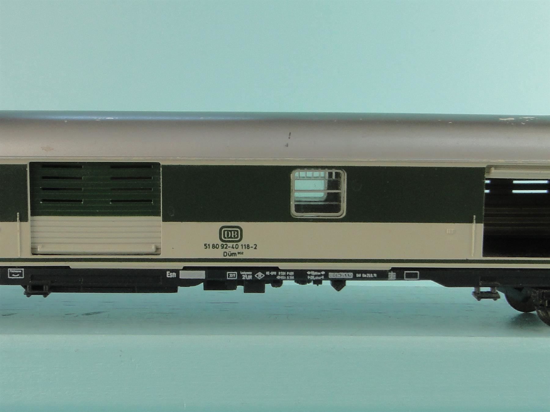 Märklin Modellini di ferrovie: Märklin DB Gepäckwagen – Usato da Bülach venduto da cann11 6