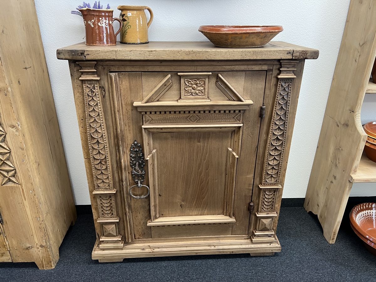 Schränke: Renaissance Kredenz – Gebraucht aus Gossau SG von Keller-Antiques