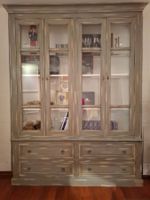 Vitrinenschrank im Landhausstil, Antikgrün