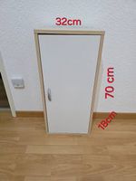 Meuble a suspendre comme neuf