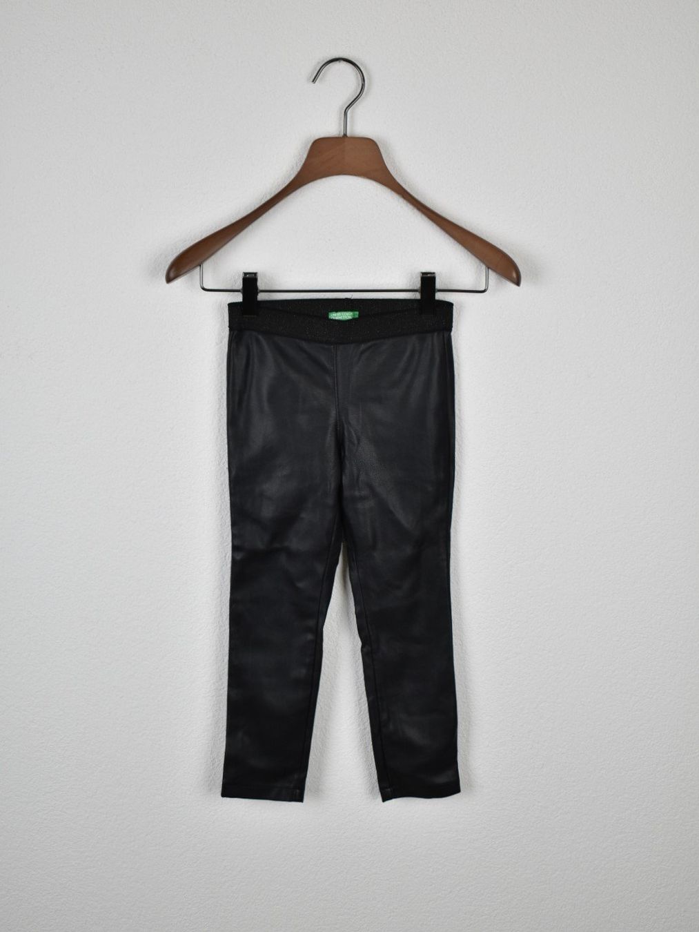 Benetton Calze & Collant: Benetton Leggings Lederimitat Gr.110 – Usato da Nürensdorf venduto da 2ND_STORY