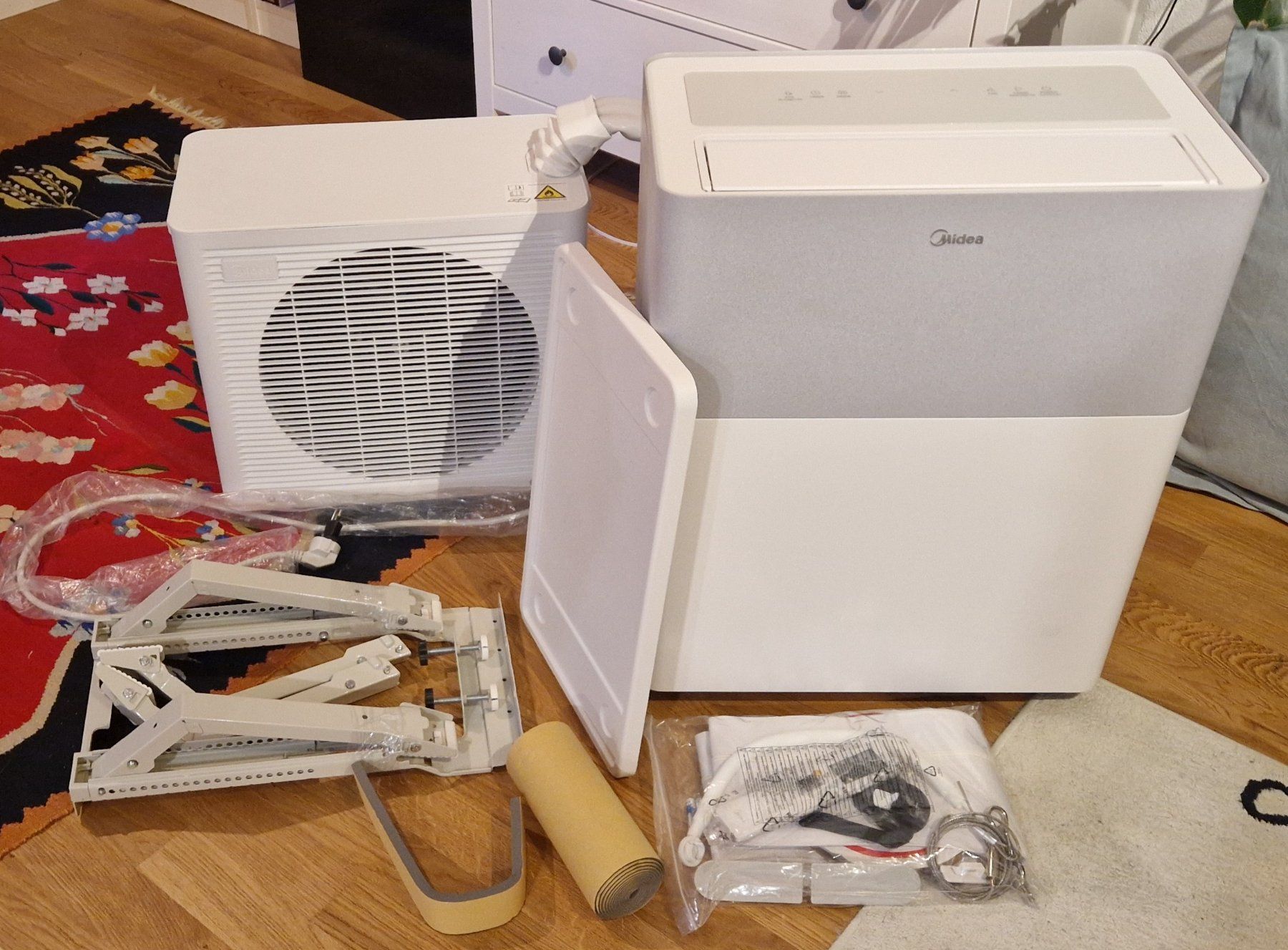 Midea Climatiseurs: Midea PortaSplit 12'000 BTU – D'occasion à Bern par Jay_U
