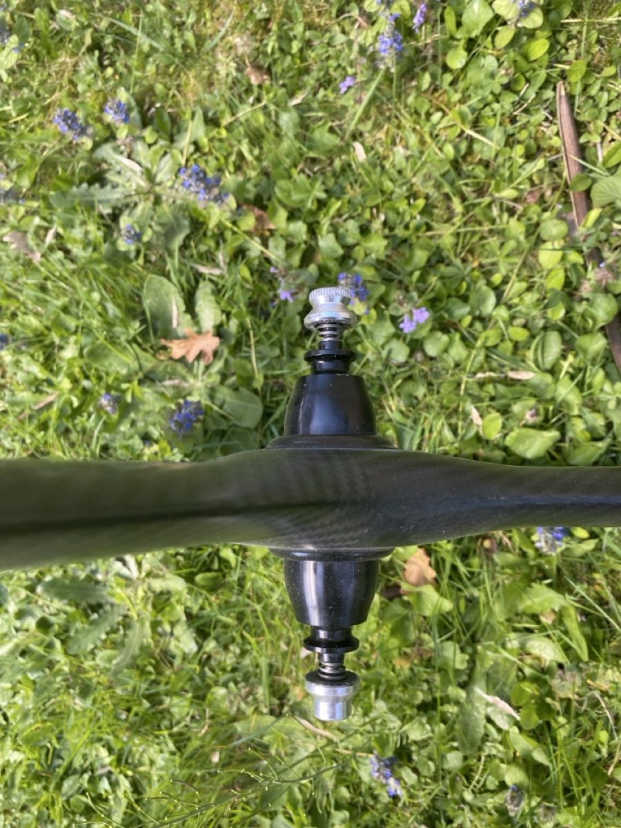 Pneus & Kompletträder: Three spoke carbon wheel clincher – Neu (gemäss Beschreibung) aus Glattbrugg von Junst 4